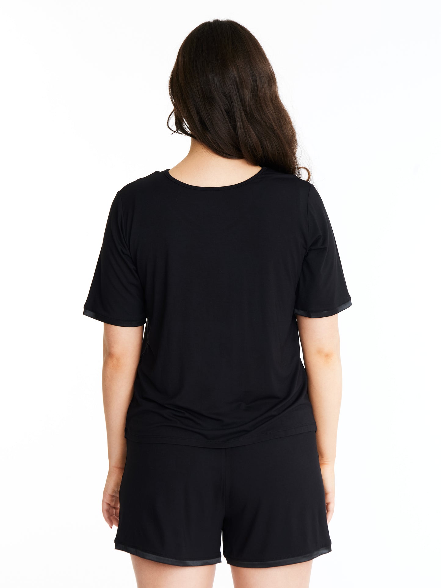 V-neck T with lightly padded, bra-like support & matching Muffin-free shorts in luxuriously soft, breathable bamboo (Midnight)