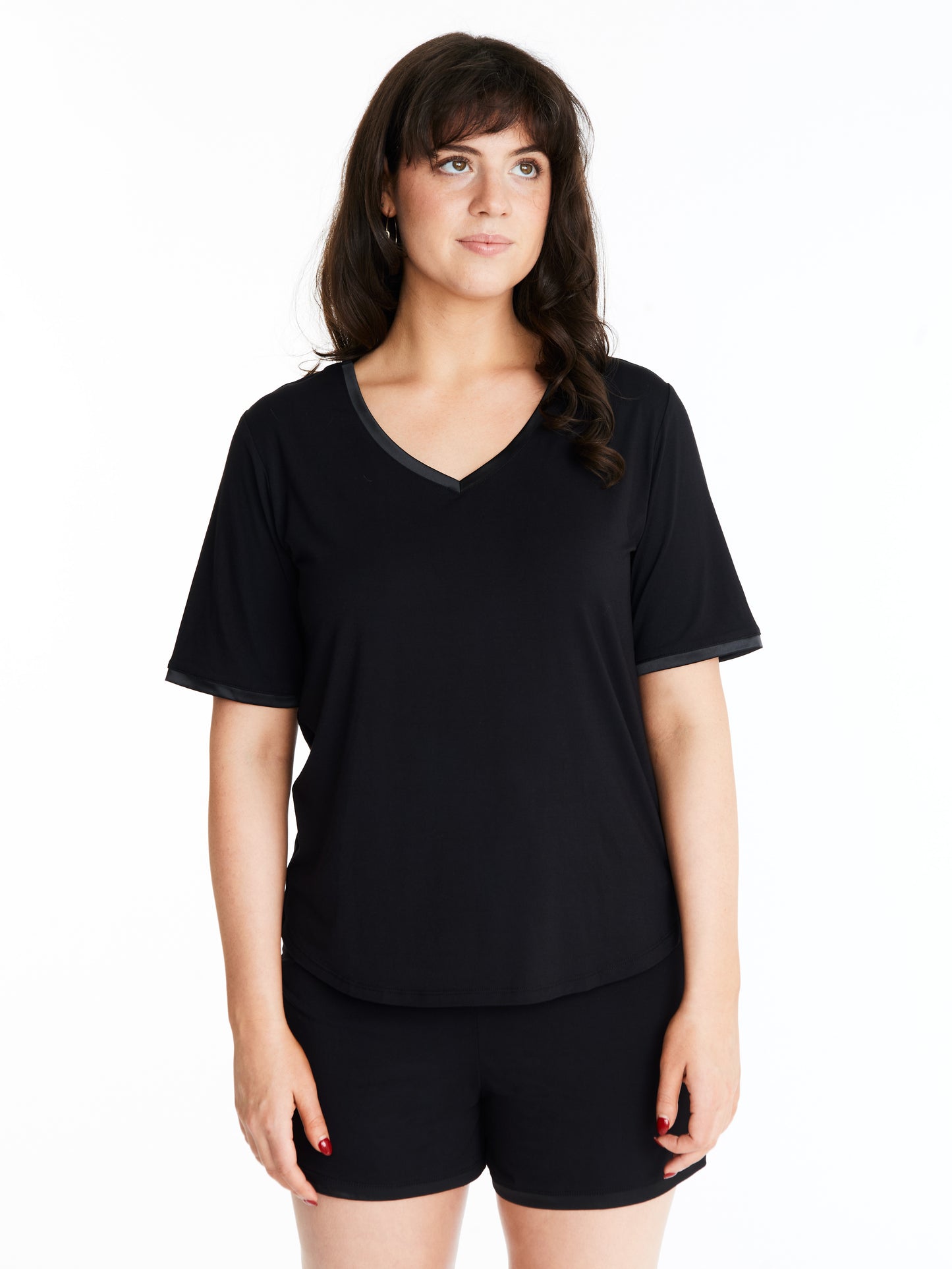 V-neck T with lightly padded, bra-like support & matching Muffin-free shorts in luxuriously soft, breathable bamboo (Midnight)