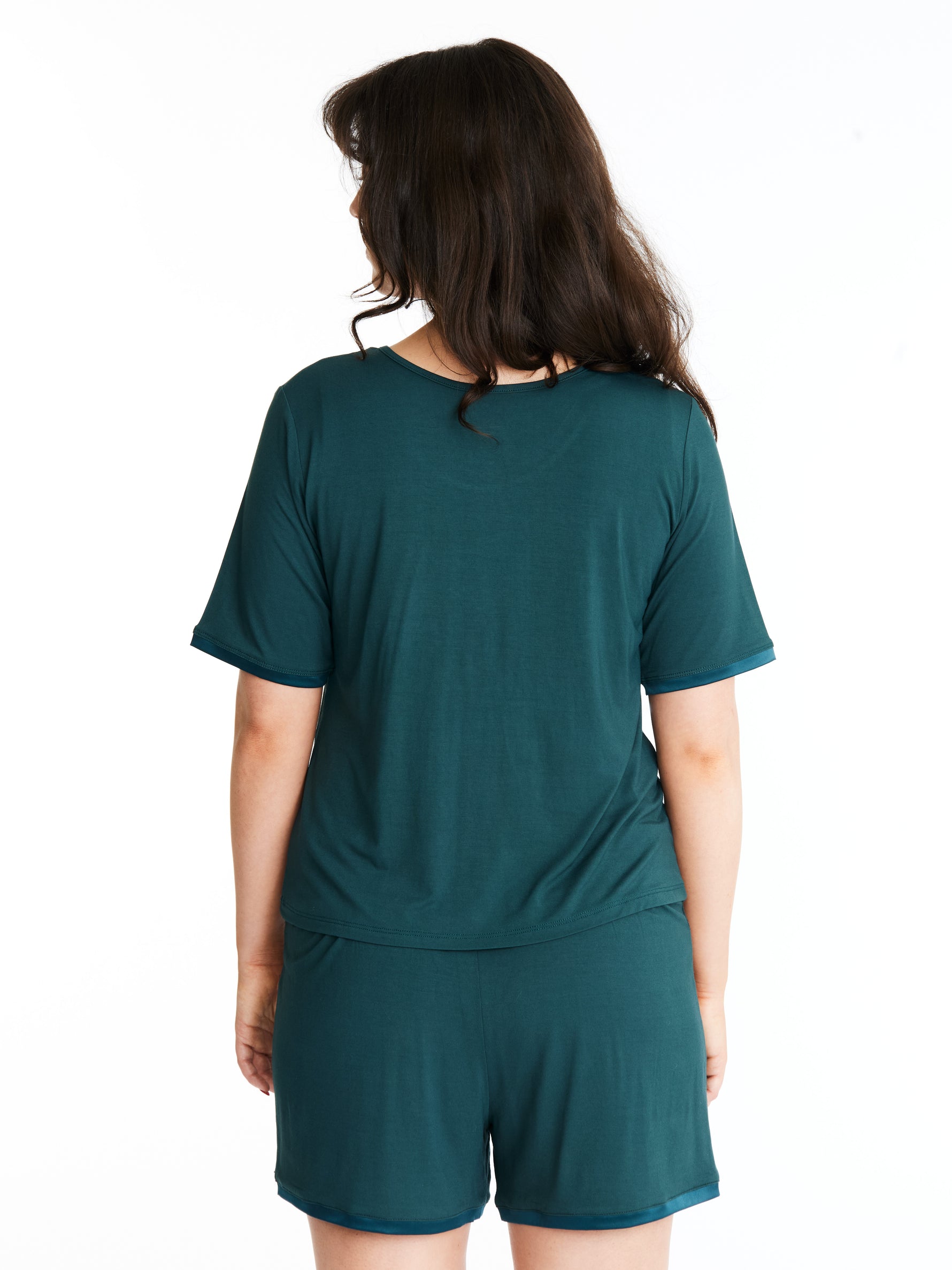 Woman in Midnighties Scoop neck shorts set in color Dusky Jade