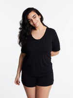 Woman in Midnighties Scoop neck shorts set in color Midnight